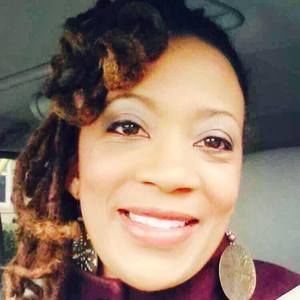 Meet your Posher, Val